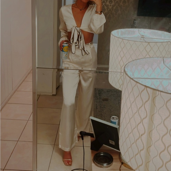 two piece set!! - Picture 2 of 3